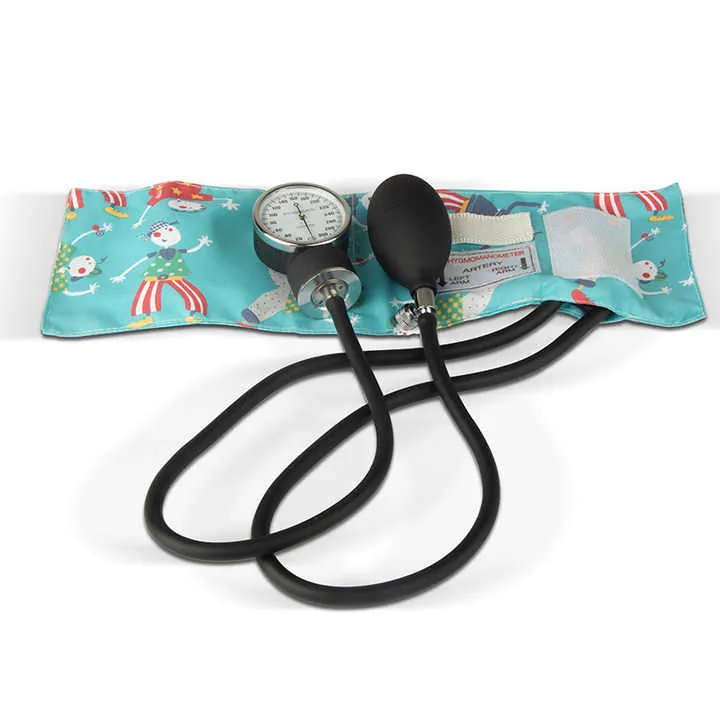 مقياس ضغط الدم المحمول عالي الجودة العلوي للذراع سماعة الطبيب نموذج مراقبة ضغط الدم . High Quality Portable Upper Arm Blood Pressure Monitor