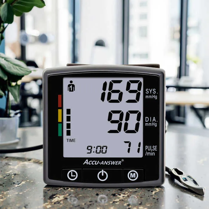 مراقبة ضغط الدم التلقائي للمعصم OEM ODM . Automatic Wrist Blood Pressure Monitor OEM ODM LCD